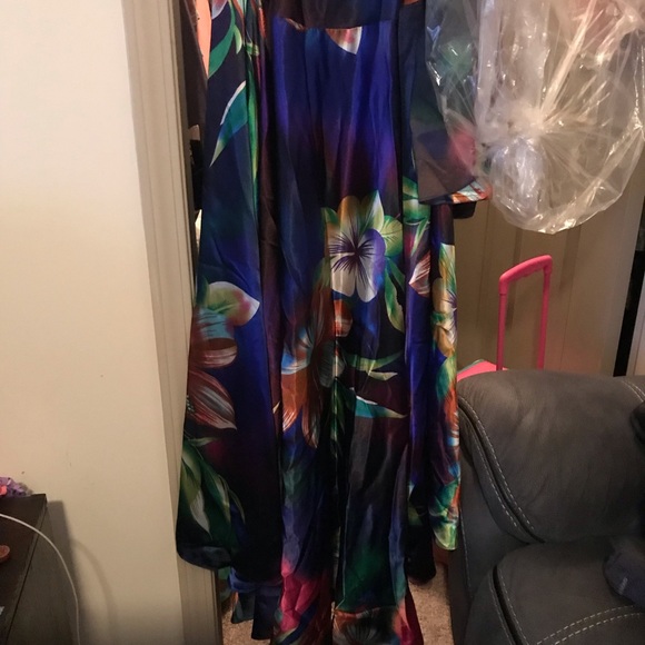 Plus Ball Gown Size 18W Multi Color - Picture 2 of 5